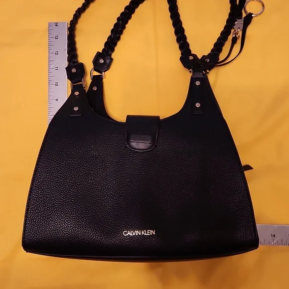 Calvin Klein handbag - Picture 9 of 9